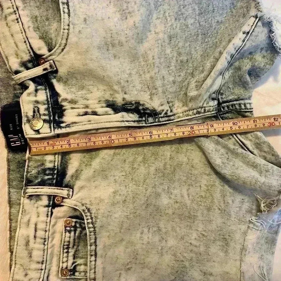 Gap Women’s Acid Wash Cutoff 5” Shorts High Rise Size 6 / 28 - Picture 4 of 8